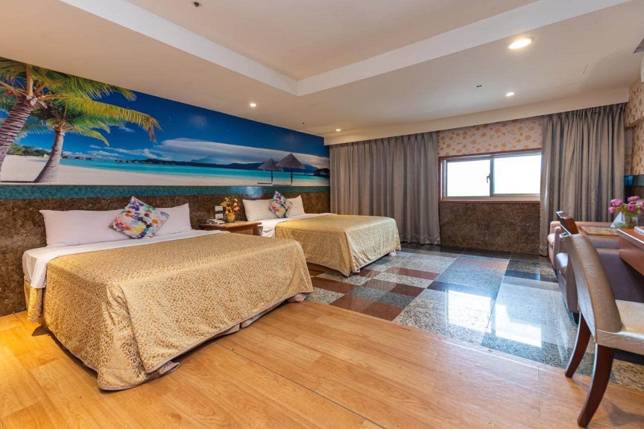 Yi Pin Business Hotel Таоюань Экстерьер фото